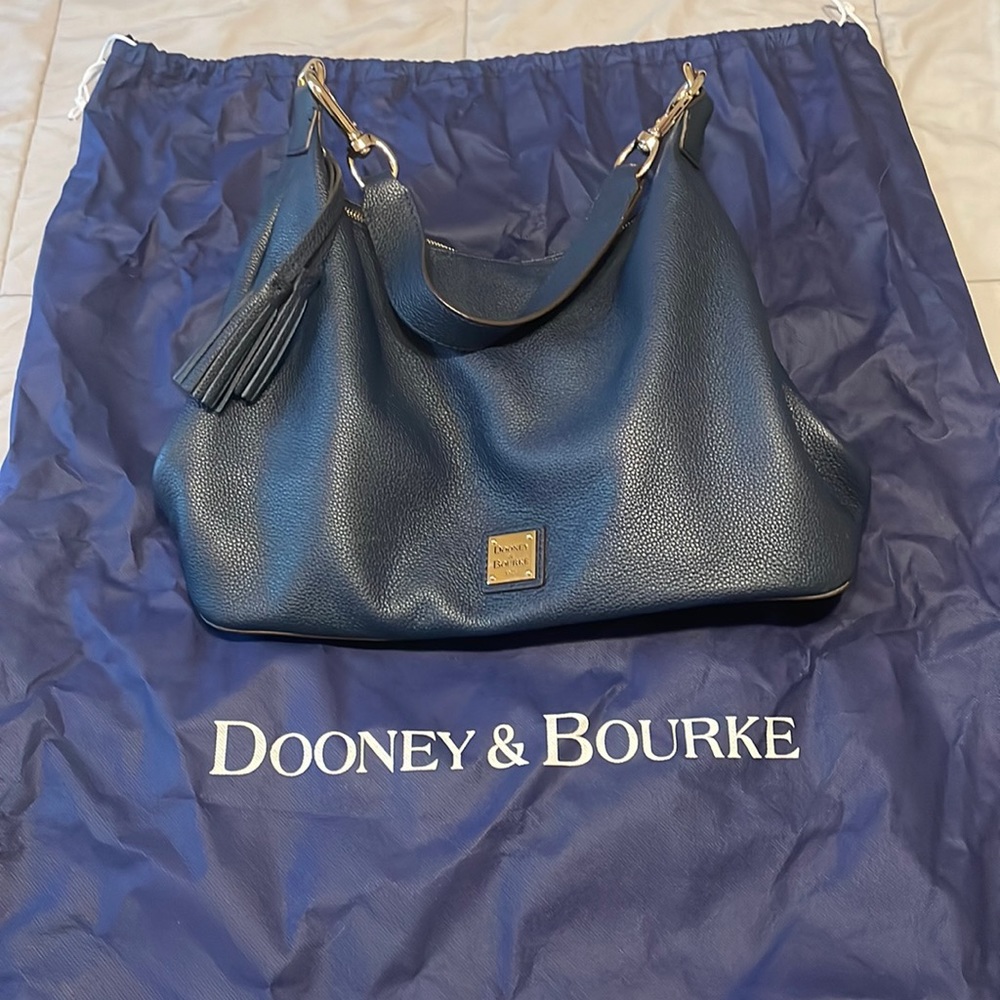 Like New Dooney & Bourke Pebble Grain hobo shoulder bag